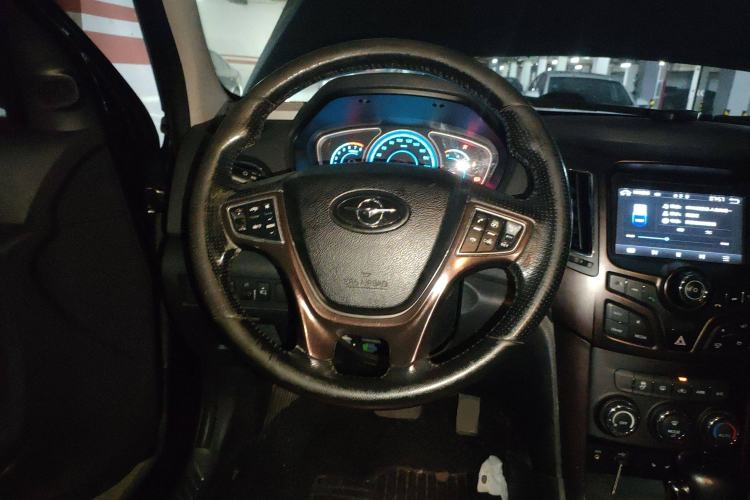 Used Haima S7 2015 2.0L Automatic ZhiZhen Version Steering Wheel