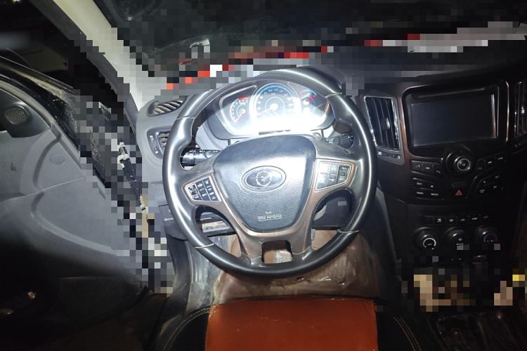 Used Haima S7 2015 2.0L Automatic ZhiZhen Version Steering Wheel