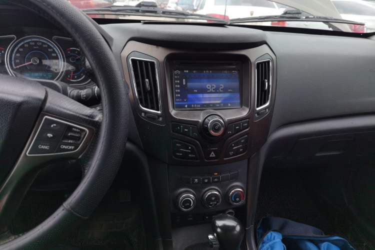 Used Haima S7 2015 Revised 1.8T Automatic Zongcheng Version Audio And AC Panel