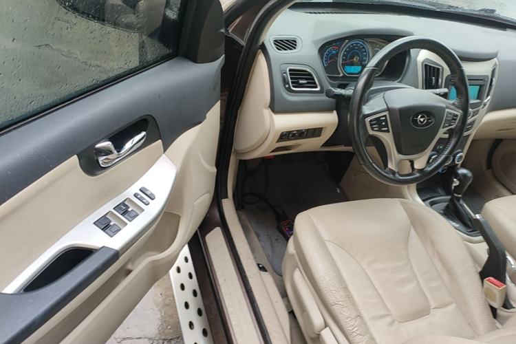 Used Haima S7 2015 Revised 1.8T Automatic Zongchi Version Driver Seat