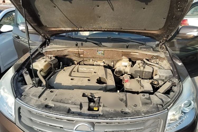 Used Haima S7 2015 2.0L Automatic ZhiShang Version Engine Bay