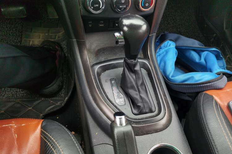 Used Haima S7 2015 Revised 1.8T Automatic Zongcheng Version Gear Lever