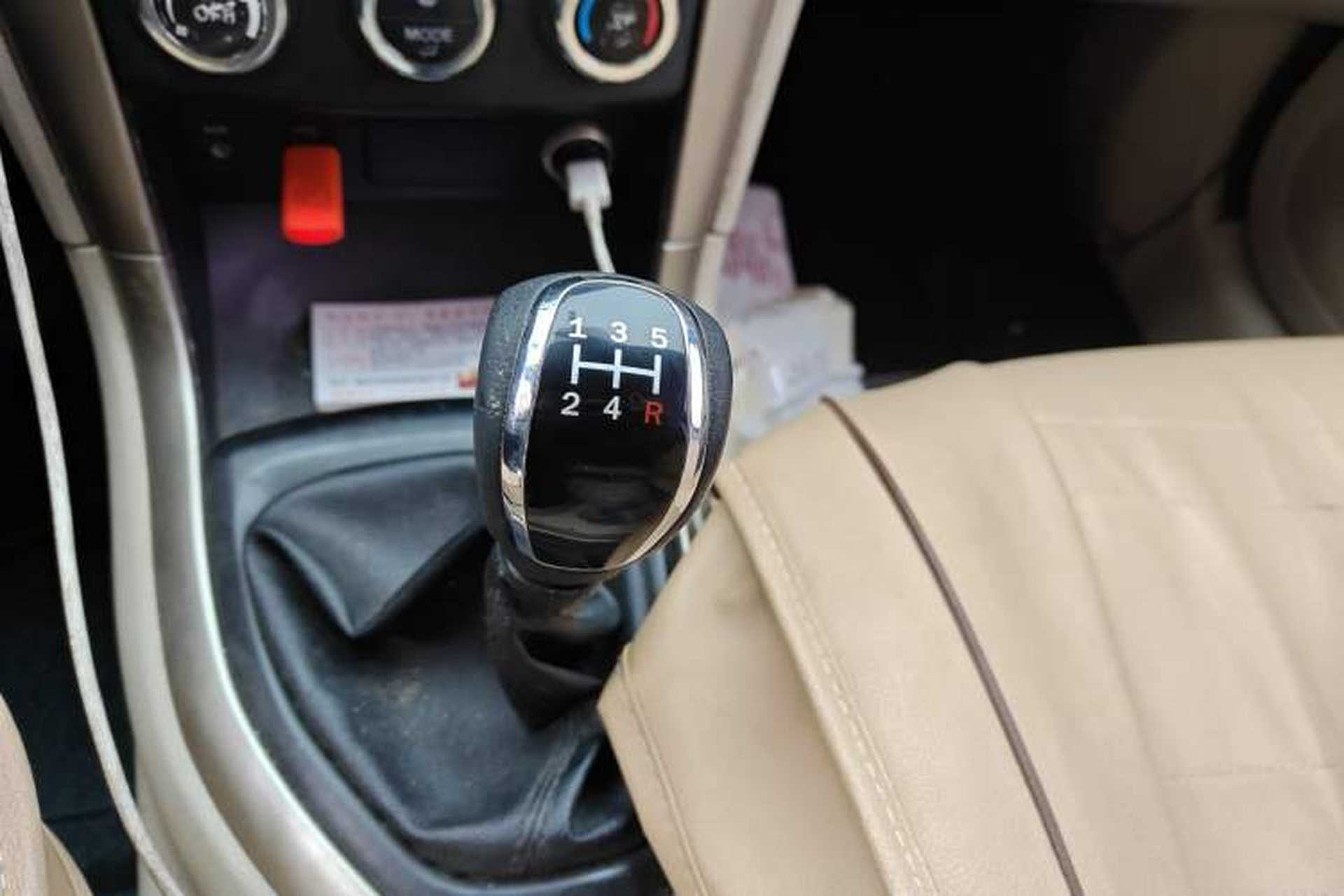 Used Haima S7 2015 Revised Version 2.0L Manual – Zongchi Trim Gear Lever