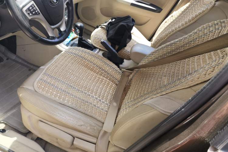 Used Haima S7 2015 2.0L Automatic ZhiShang Version Left Front Seat