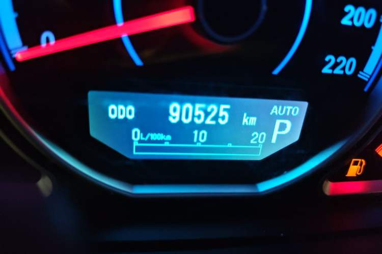 Used Haima S7 2015 2.0L Automatic Smart Enjoyment Version Odometer Close Up