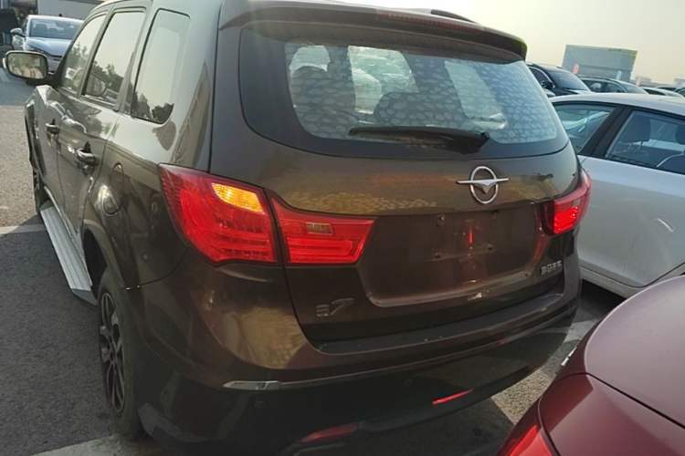 Used Haima S7 2015 2.0L Automatic ZhiShang Version Rear