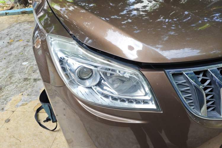 Used Haima S7 2015 2.0L Automatic ZhiShang Version Right Front Headlight
