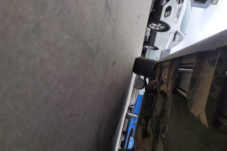 Used Haima S7 2015 Revised 1.8T Automatic Zongcheng Version Right Side Sill