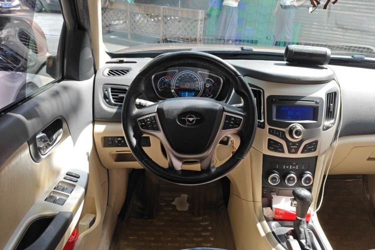 Used Haima S7 2015 2.0L Automatic ZhiShang Version Steering Wheel