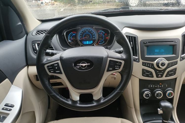 Used Haima S7 2015 Revised 1.8T Automatic Zongchi Version Steering Wheel