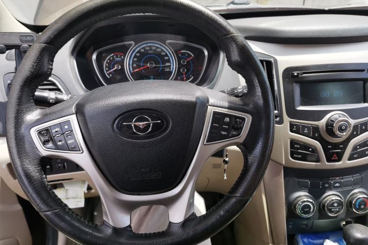 Used Haima S7 2015 2.0L Automatic ZhiShang Version Steering Wheel