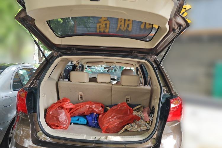 Used Haima S7 2015 2.0L Automatic ZhiShang Version Trunk