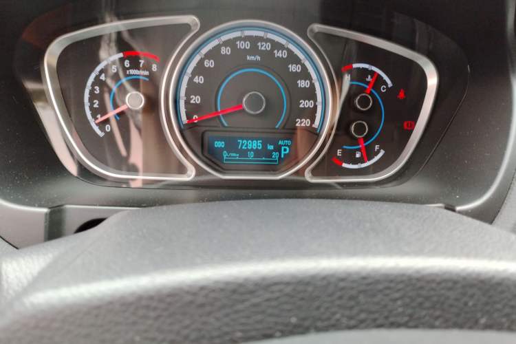 Used Haima S7 2015 2.0L Automatic Smart Enjoyment Version Odometer Close Up