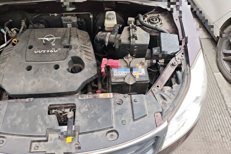 Used Haima S7 2015 2.0L Automatic Smart Enjoyment Version Engine Bay Left