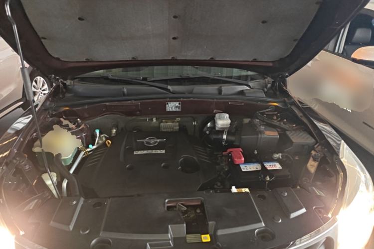 Used Haima S7 2015 2.0L Automatic ZhiShang Version Engine Bay
