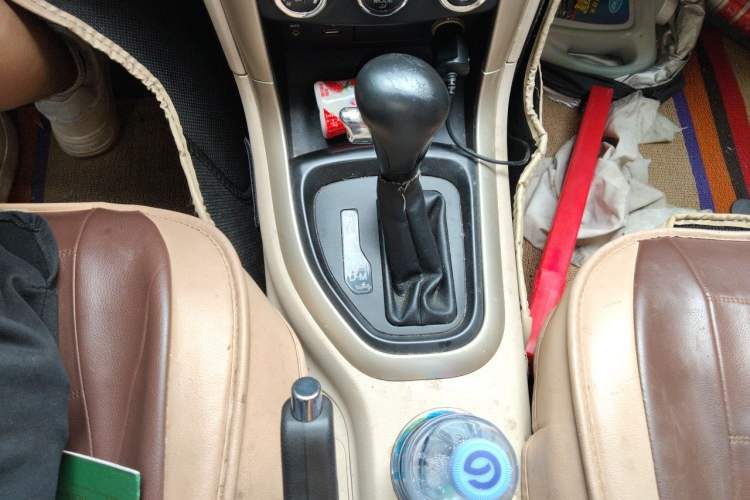 Used Haima S7 2015 Revised Version 2.0L Automatic Zongchi Trim Gear Lever