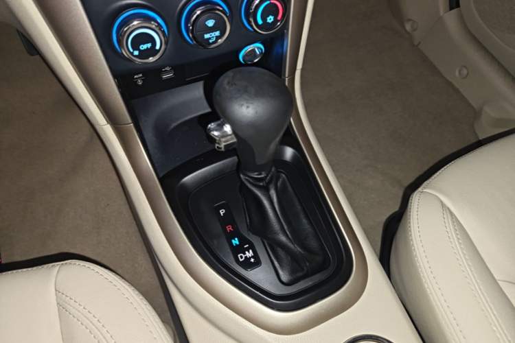 Used Haima S7 2015 2.0L Automatic ZhiShang Version Gear Lever