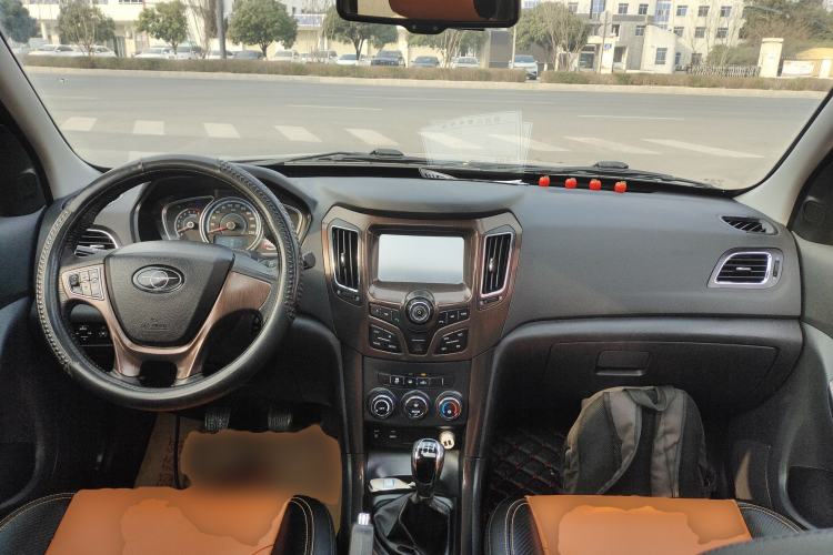 Used Haima S7 2015 Revised Version 2.0L Manual – Zongcheng Edition Interior 2