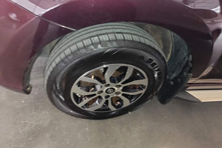 Used Haima S7 2015 2.0L Automatic ZhiShang Version Left Front Wheel Hub