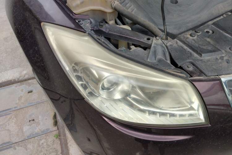 Used Haima S7 2015 Revised Version 2.0L Automatic Zongchi Trim Right Front Headlight