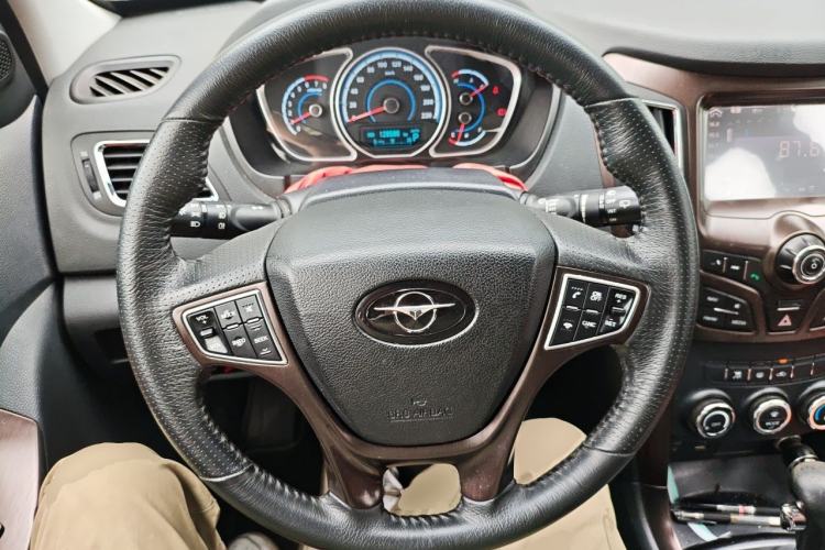 Used Haima S7 2015 2.0L Automatic Smart Enjoyment Version Steering Wheel