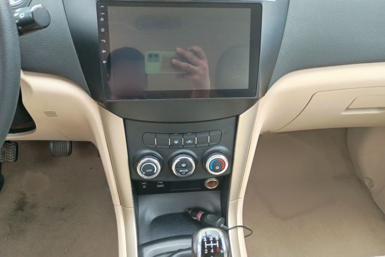 Used Haima S7 2015 Revised Version 2.0L Manual – Enjoyment Edition Audio And AC Panel