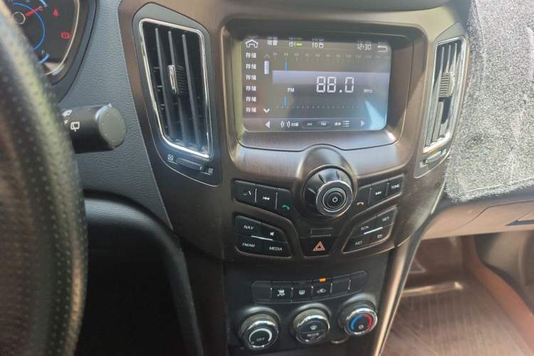 Used Haima S7 2015 2.0L Manual ZhiShang Version Audio And AC Panel