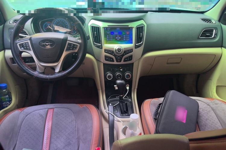 Used Haima S7 2015 Revised Version 2.0L Automatic Zongchi Trim Center Console