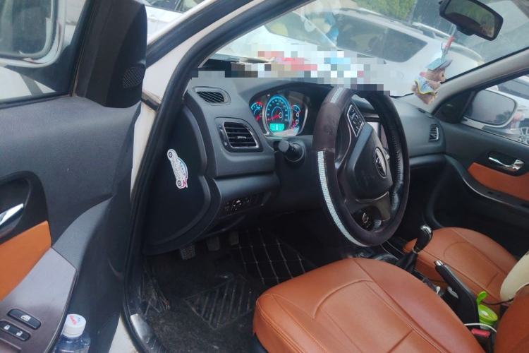 Used Haima S7 2015 Revised Version 2.0L Manual – Zongcheng Edition Driver Seat