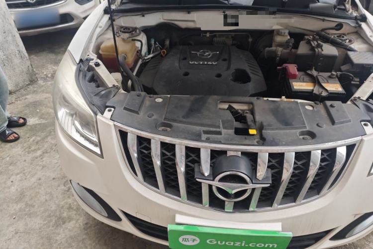 Used Haima S7 2015 Revised Version 2.0L Automatic Zongchi Trim Engine Bay Right