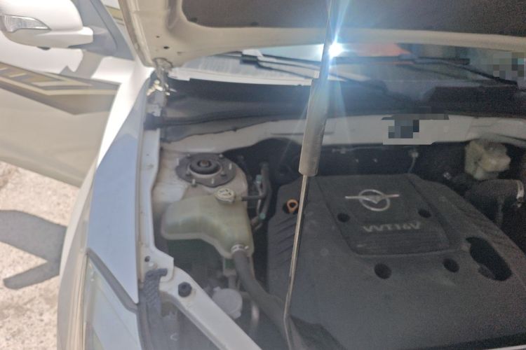 Used Haima S7 2015 2.0L Manual ZhiShang Version Engine Bay Right