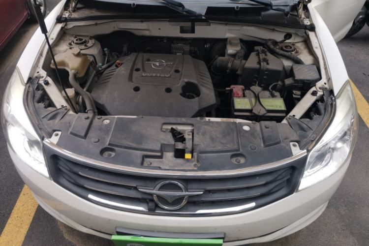 Used Haima S7 2015 2.0L Automatic Smart Enjoyment Version Engine Bay