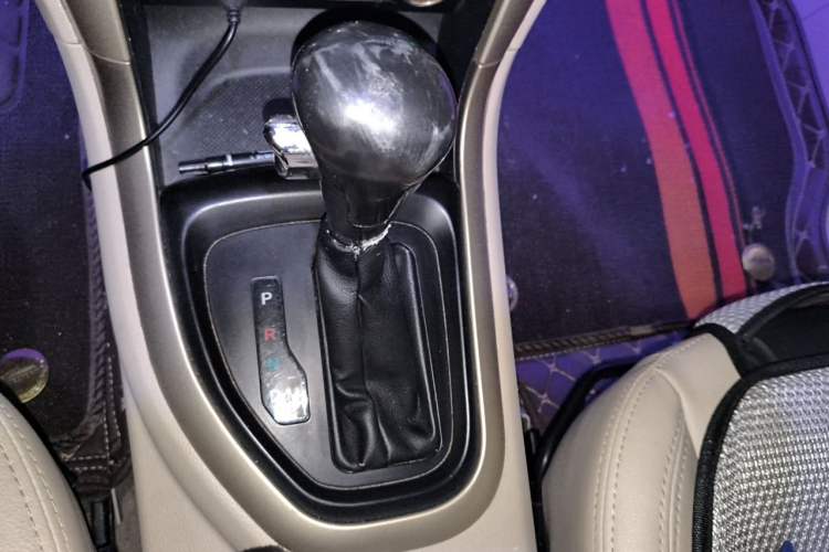 Used Haima S7 2015 Revised 1.8T Automatic Zongchi Version Gear Lever