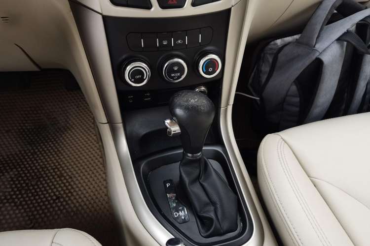 Used Haima S7 2015 2.0L Automatic ZhiShang Version Gear Lever