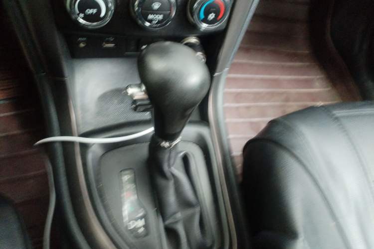 Used Haima S7 2015 Revised 1.8T Automatic Zongcheng Version Gear Lever