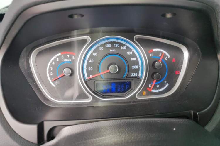 Used Haima S7 2015 Revised 1.8T Automatic Zongcheng Version Instrument Cluster