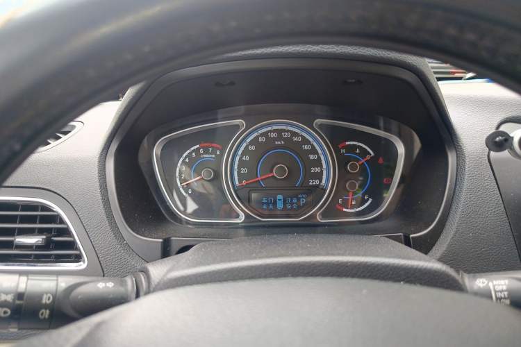 Used Haima S7 2015 Revised Version 2.0L Automatic Zongchi Trim Instrument Cluster