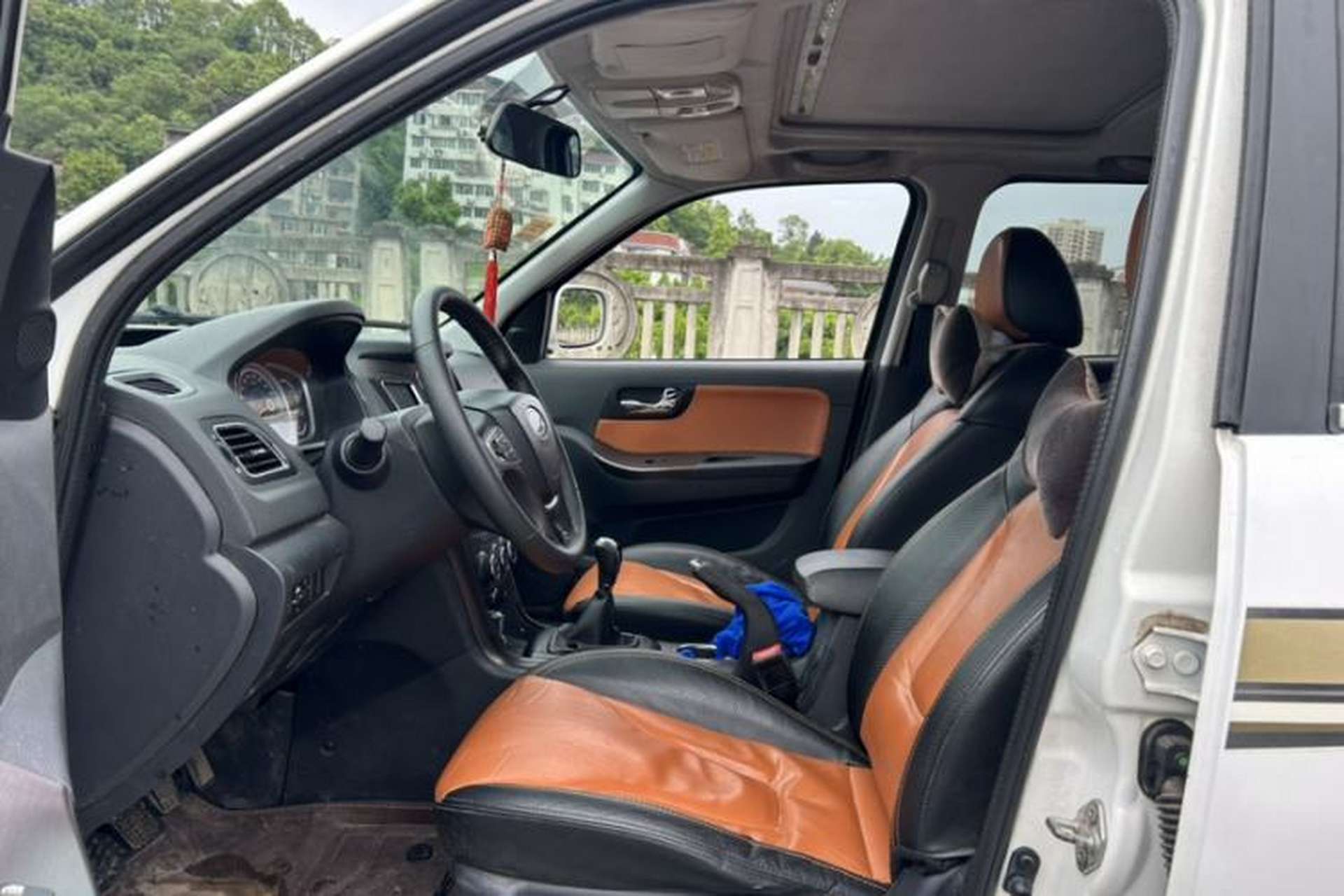 Used Haima S7 2015 Revised Version 2.0L Manual – Zongcheng Edition Interior 4