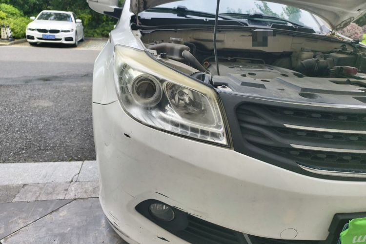Used Haima S7 2015 2.0L Automatic ZhiShang Version Right Front Headlight