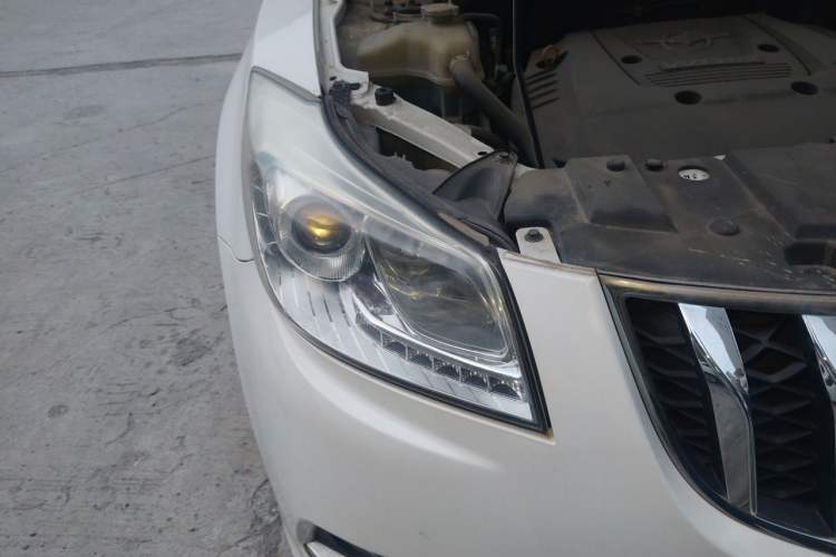 Used Haima S7 2015 Revised Version 2.0L Manual – Zongcheng Edition Right Front Headlight
