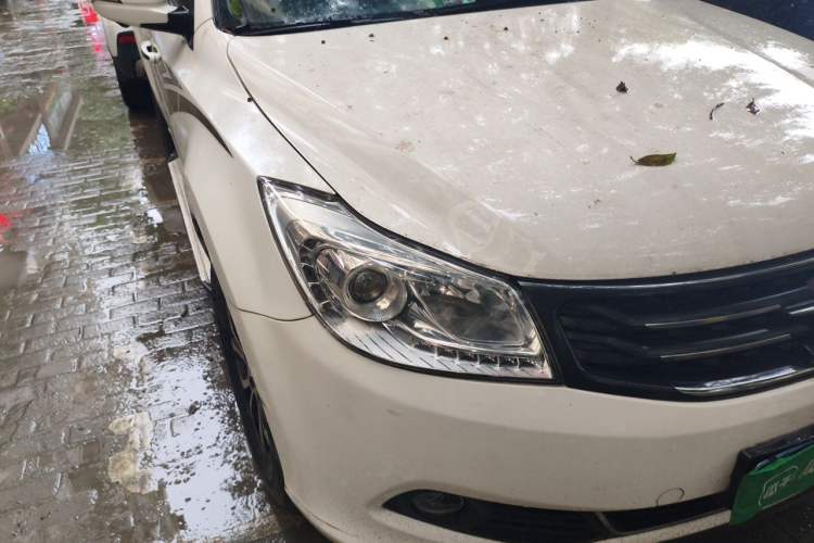 Used Haima S7 2015 2.0L Manual Smart Edition Right Front Headlight