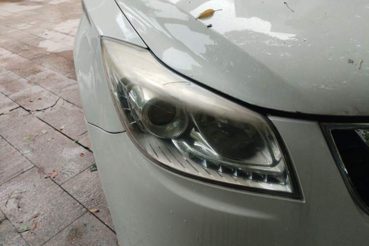 Used Haima S7 2015 Revised 1.8T Automatic Zongcheng Version Right Front Headlight