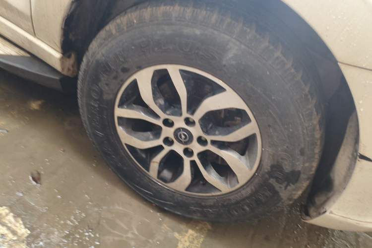 Used Haima S7 2015 2.0L Manual Smart Edition Right Front Wheel Hub