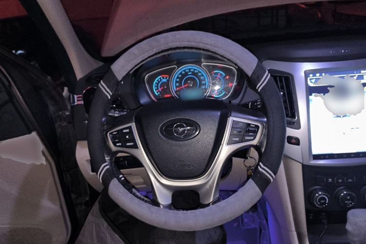 Used Haima S7 2015 Revised 1.8T Automatic Zongchi Version Steering Wheel