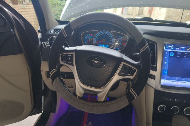 Used Haima S7 2015 Revised 1.8T Automatic Zongchi Version Steering Wheel