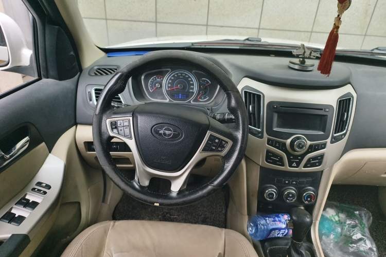 Used Haima S7 2015 2.0L Automatic ZhiShang Version Steering Wheel