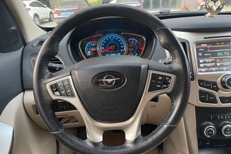 Used Haima S7 2015 2.0L Automatic ZhiShang Version Steering Wheel