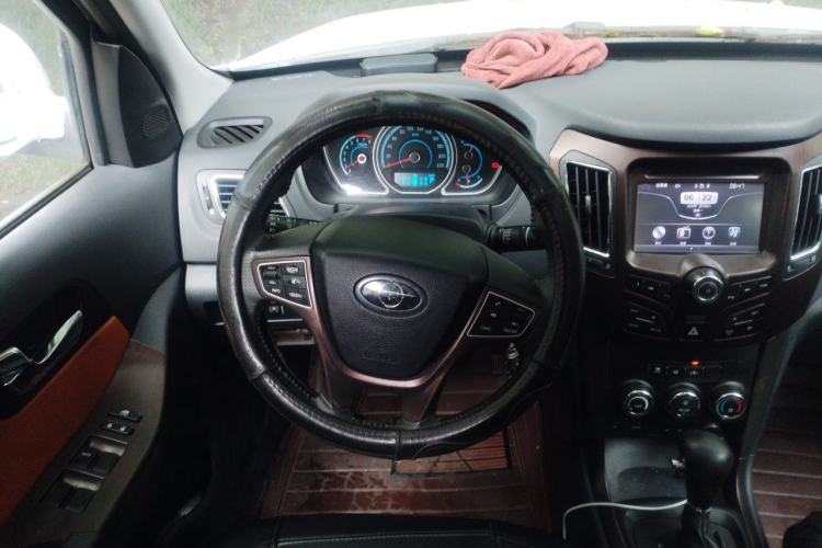 Used Haima S7 2015 Revised 1.8T Automatic Zongcheng Version Steering Wheel