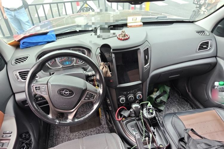Used Haima S7 2015 Revised 1.8T Automatic Zongcheng Version Center Console