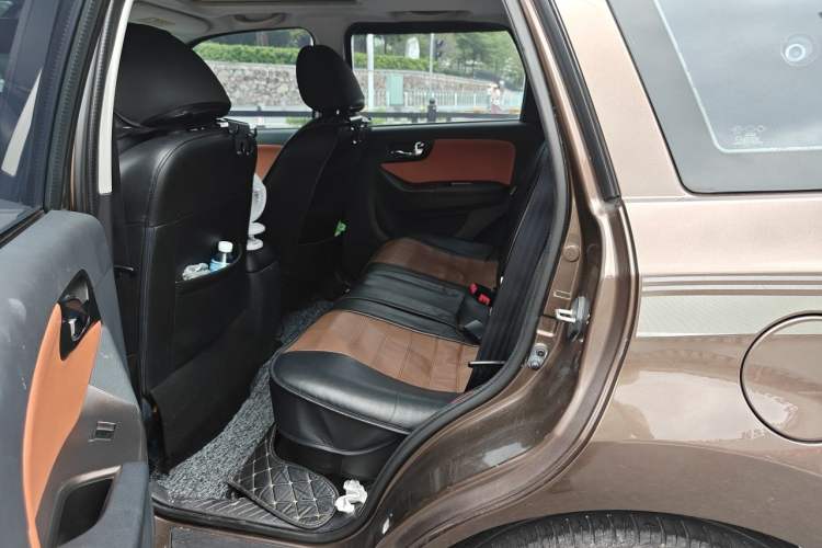 Used Haima S7 2015 Revised 1.8T Automatic Zongcheng Version Left Rear Seat